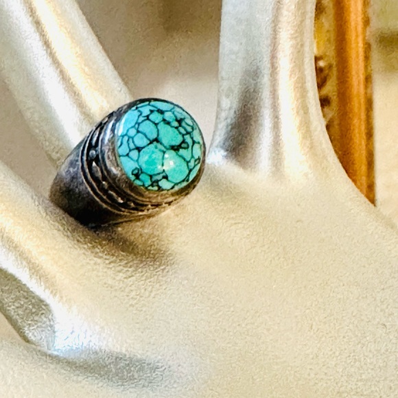 Vintage Turquoise Silver Ring - Picture 6 of 15